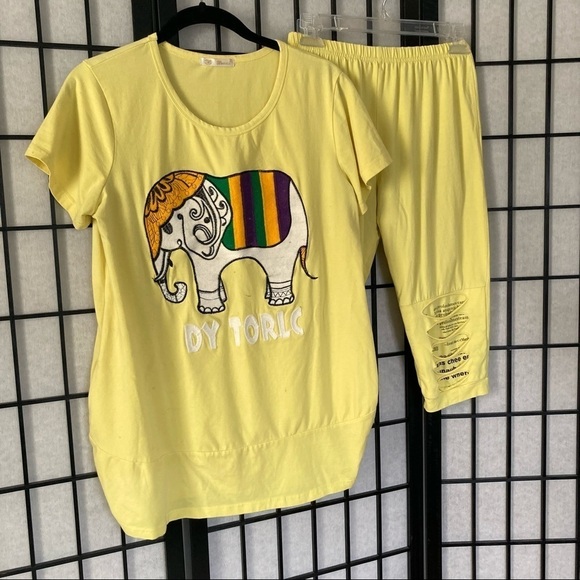 Matching Oversized Embroidered Elephant Shirt & Capris Leggings Yellow Large - Picture 2 of 15